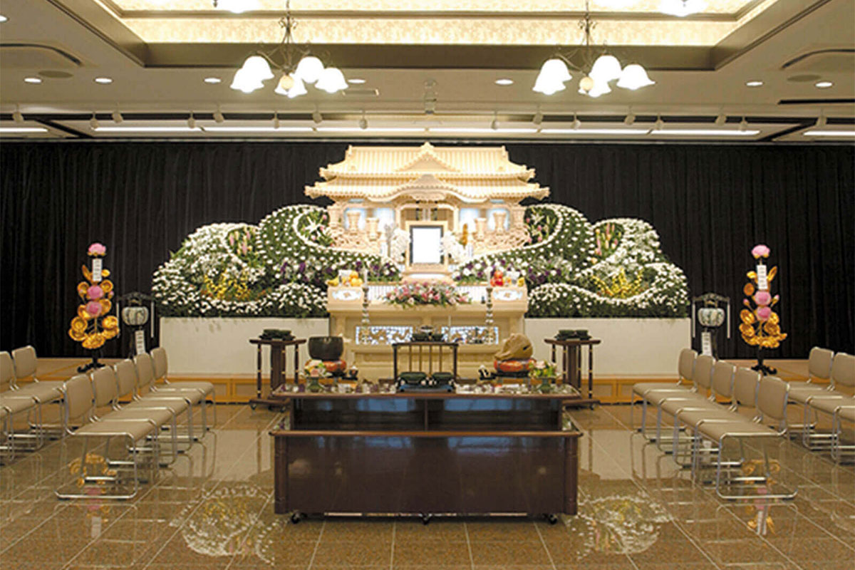 園部シティホール 祭壇