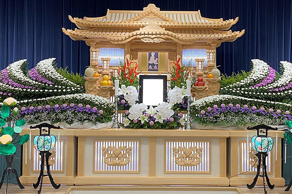 玉島シティホール 祭壇