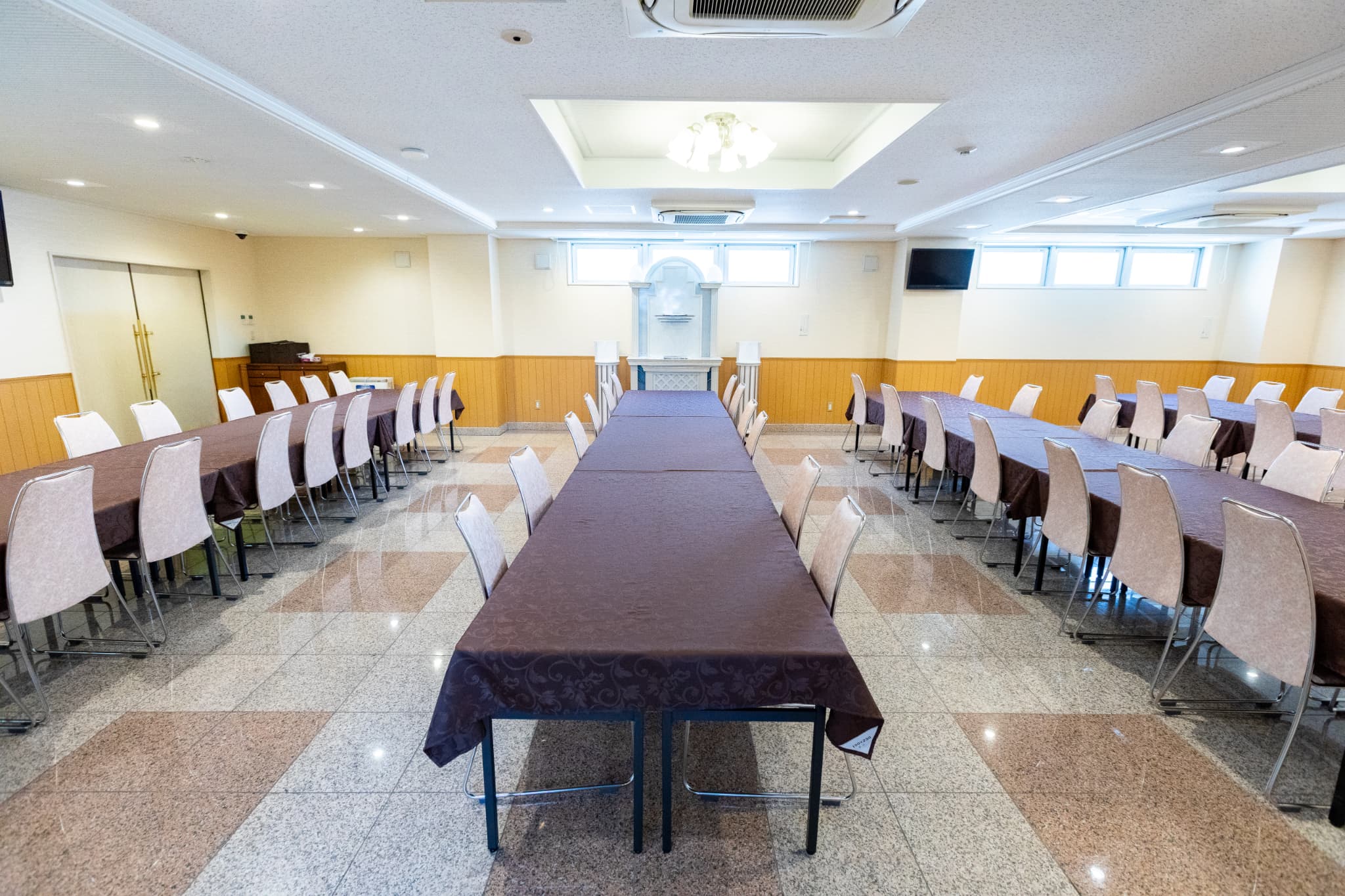 あんしん祭典　家族葬ホール　梶原 会食室
