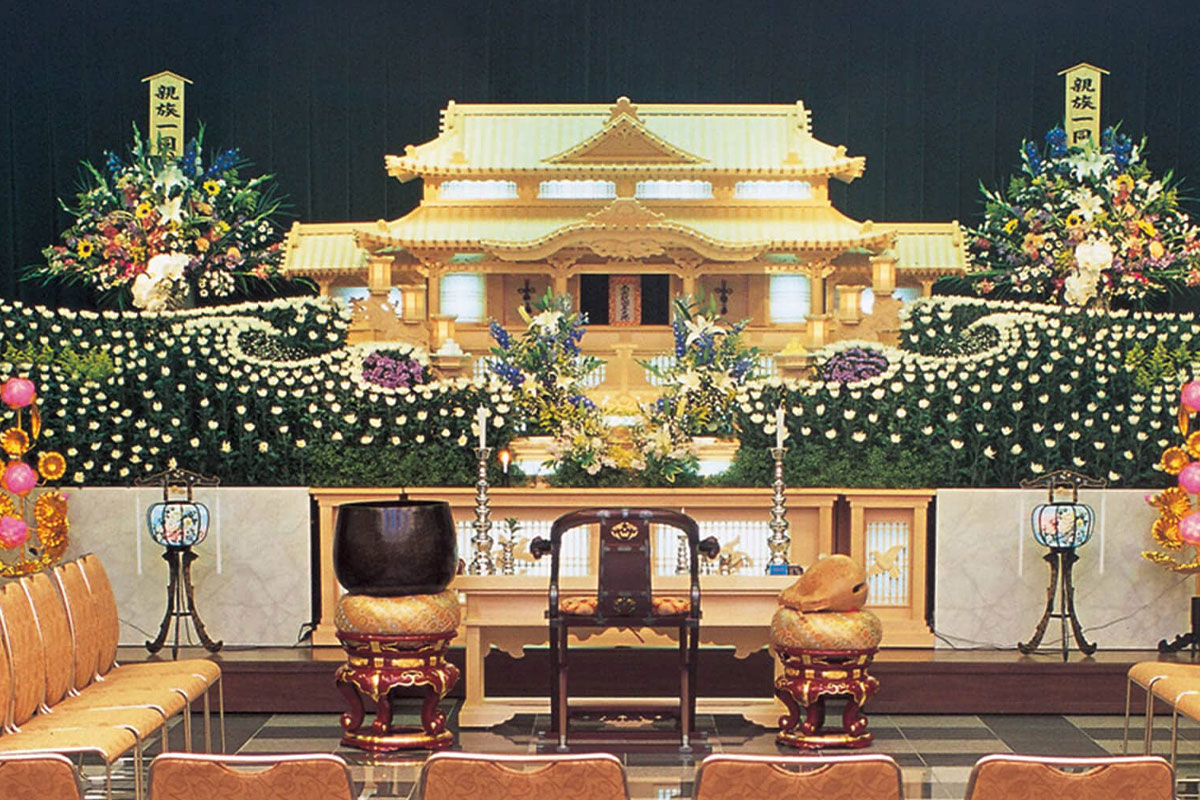 天神川ホール 祭壇