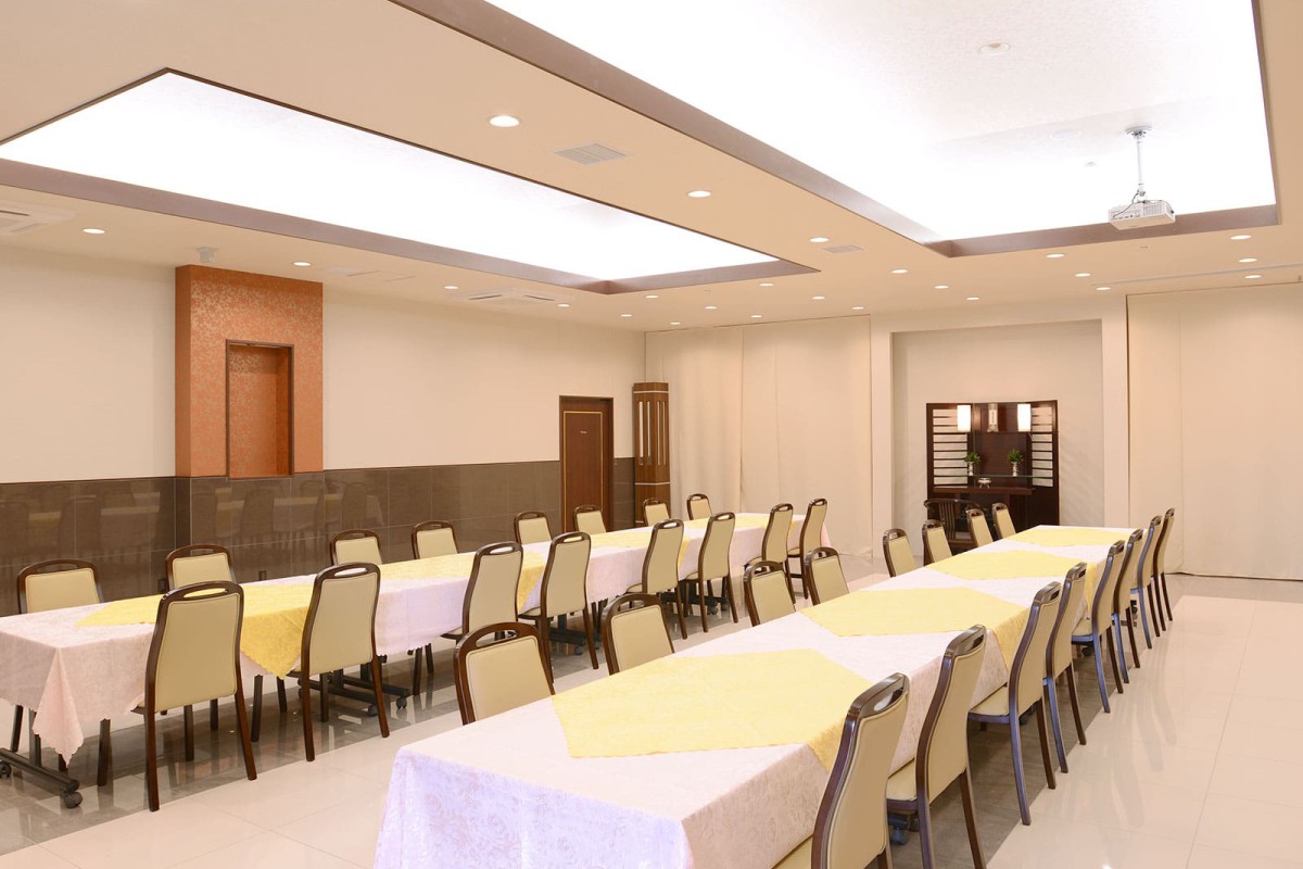 東近江セレマホール 会食室