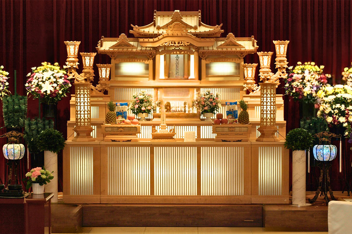 堅田駅前ホール 祭壇
