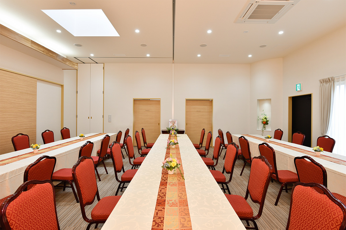 自由に家族葬　高崎北メモリードホール 会食室