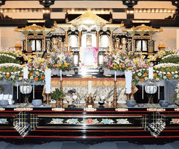 シティホール玉泉院 祭壇