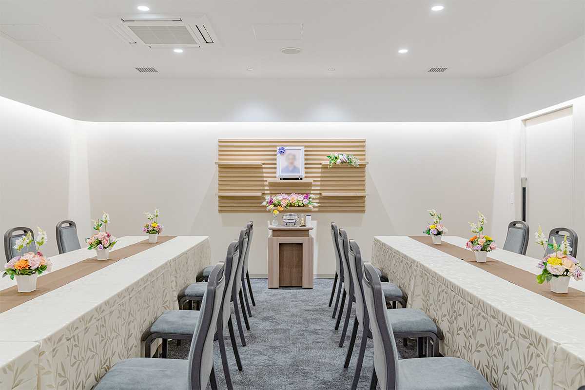 自由に家族葬　川越新河岸メモリードホール 会食室
