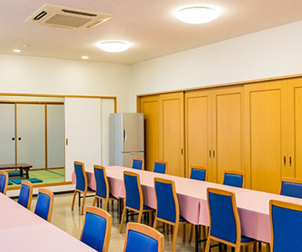 想送会館入善 会食室