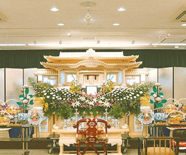富山葬儀法要会館 祭壇